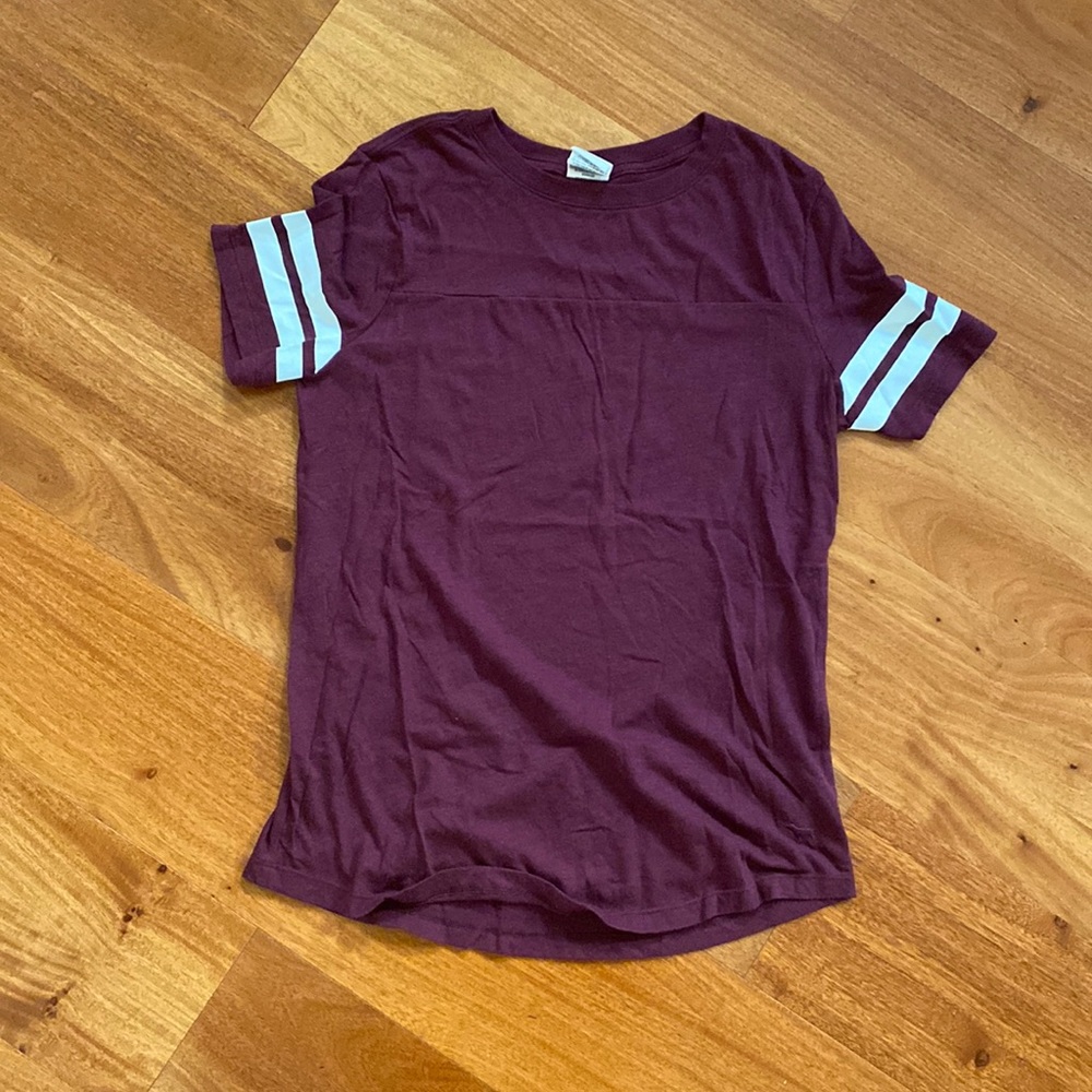 Burgundy Tshirt with White Stripes on Sleeve. Size XS.